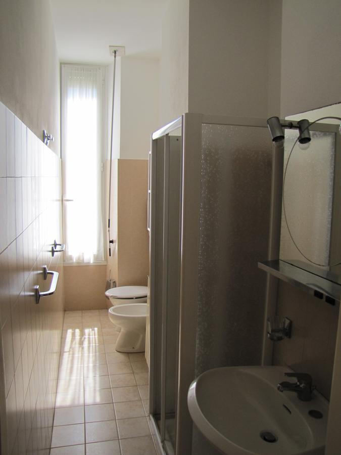 Holiday'S Beach Aparthotel Ventimiglia Exterior photo